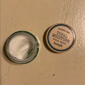 Benefit Total Moisture Facial Cream